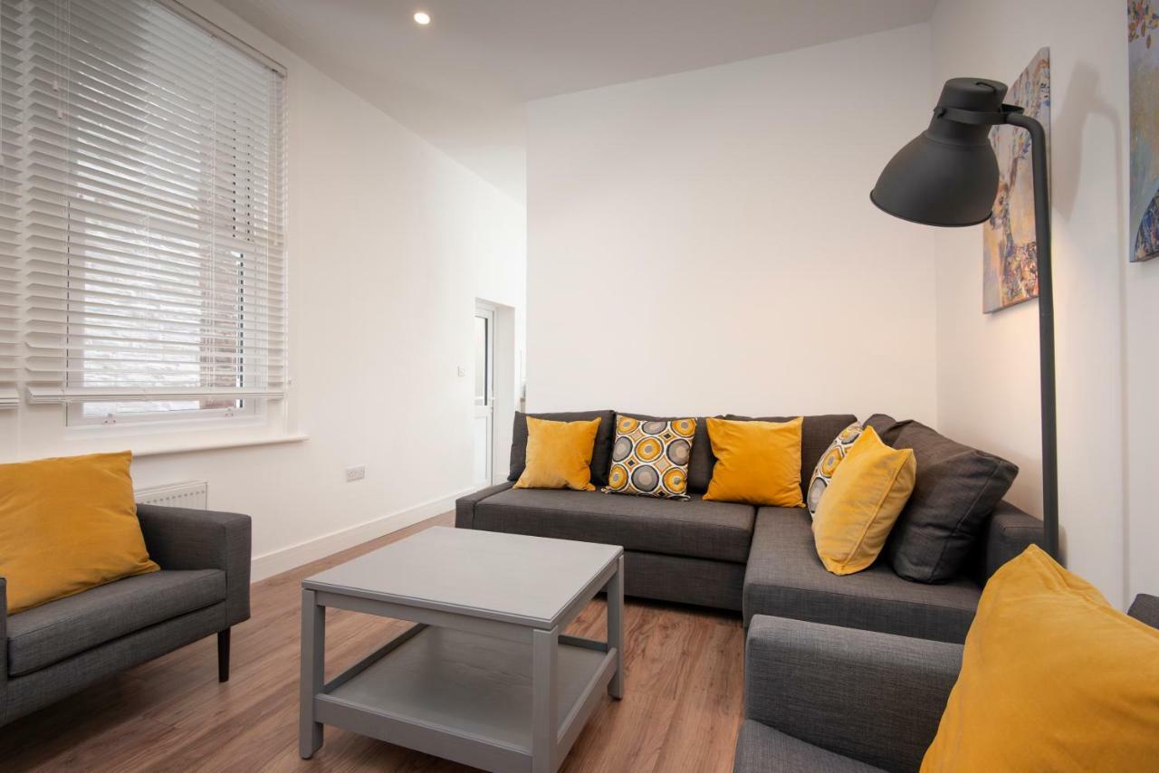 Flat B - Ground Floor, 2 Bedroom, 2 Bathroom Apartment With Garden In Central Southsea, Portsmouth Exteriér fotografie